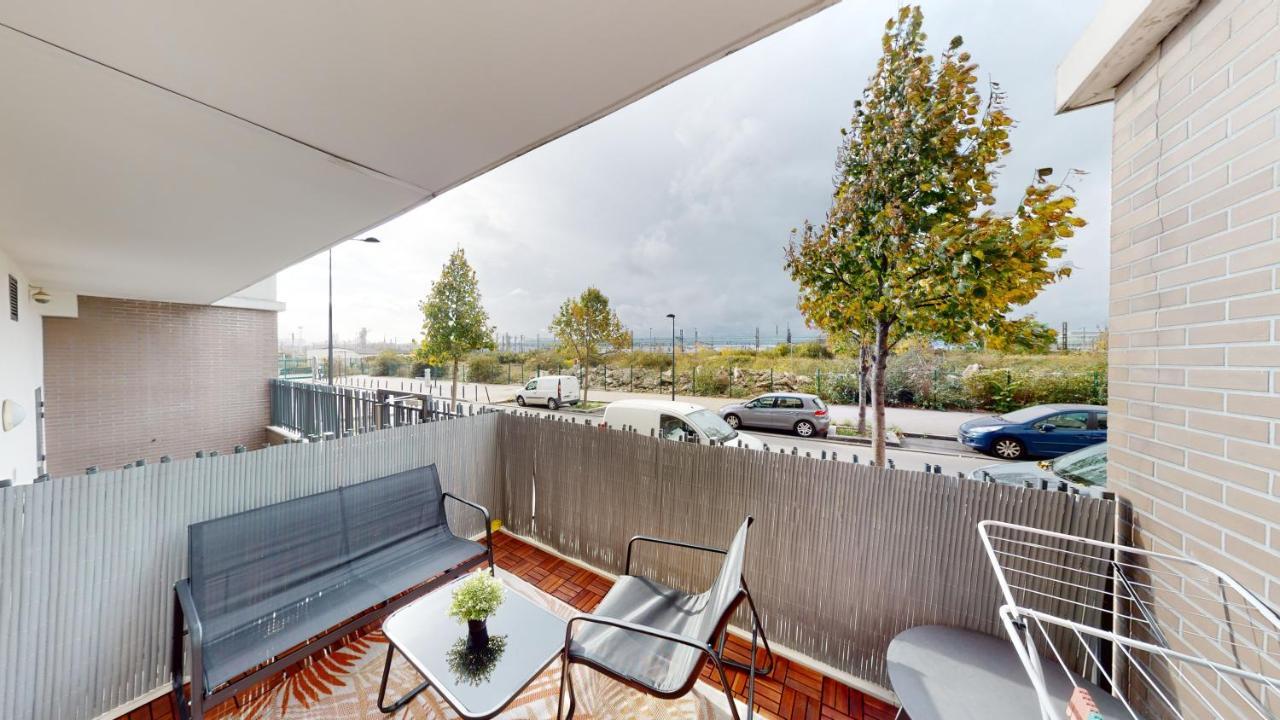圣但尼Live Like A Local Stylish 2Br With Balcony & Parking公寓 外观 照片