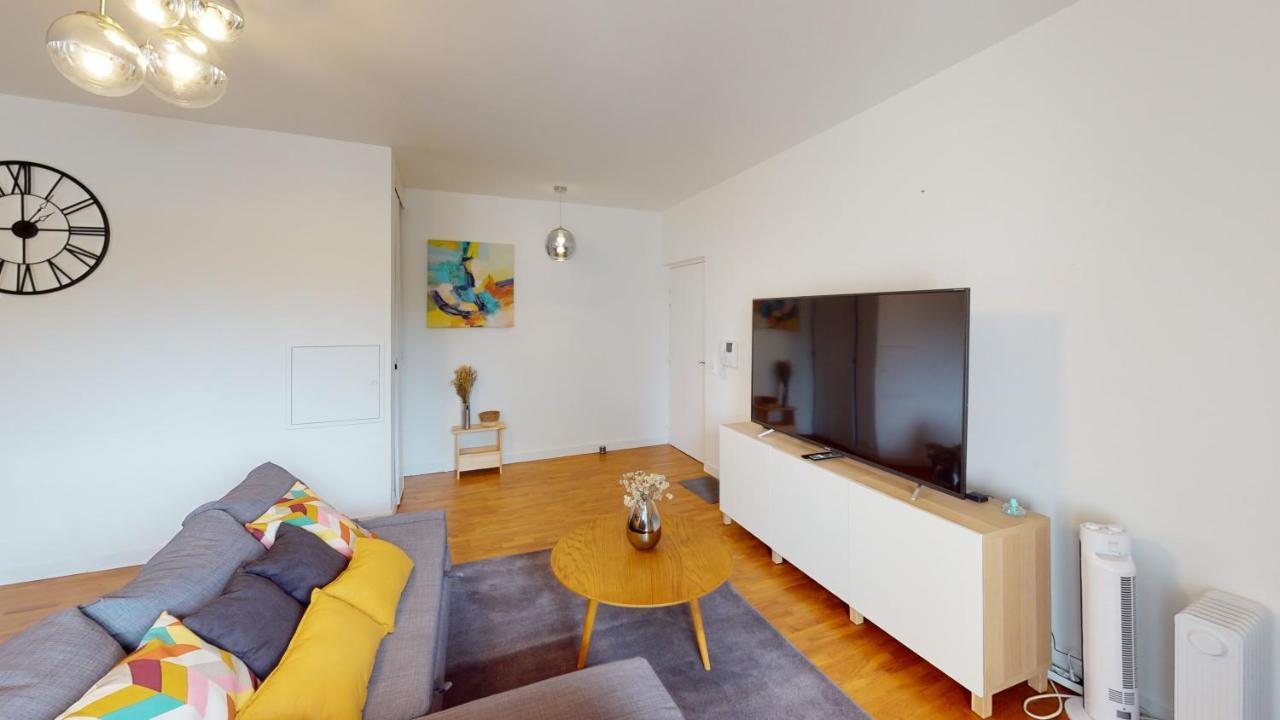 圣但尼Live Like A Local Stylish 2Br With Balcony & Parking公寓 外观 照片