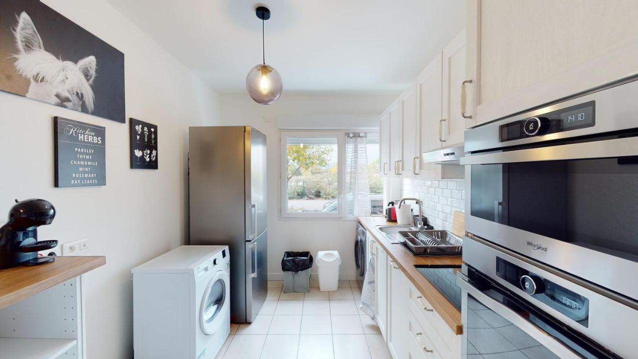 圣但尼Live Like A Local Stylish 2Br With Balcony & Parking公寓 外观 照片